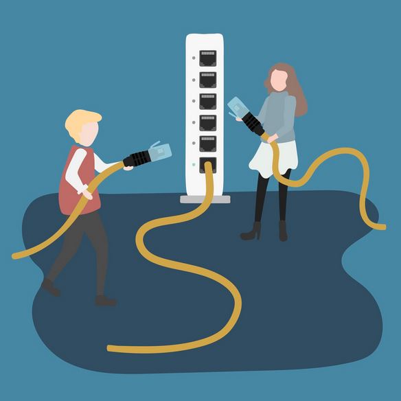 Patchpanel mit sauber verlegten Kabeln